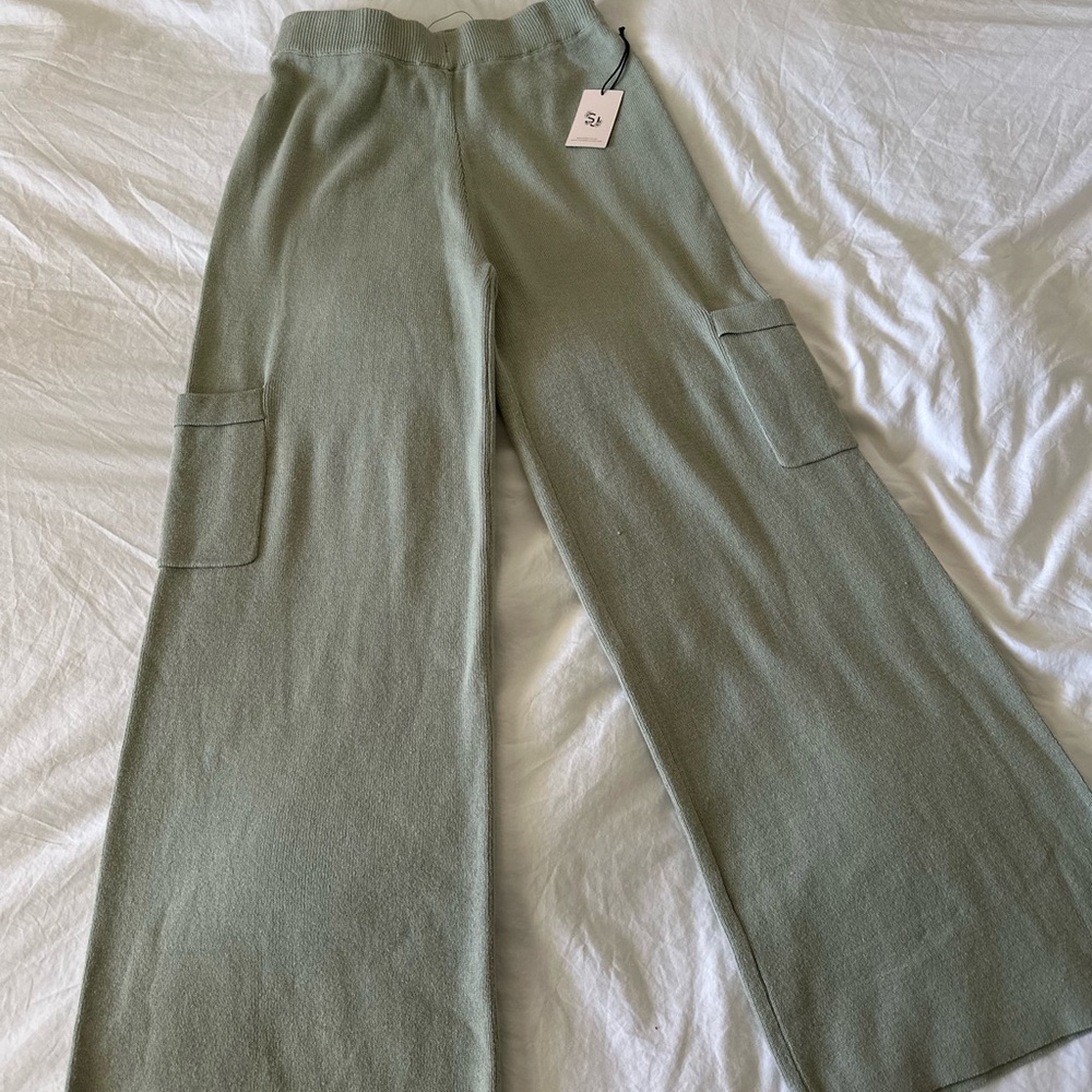 Sincerely Jules Green Wide-Leg Pants - Picture 1 of 5